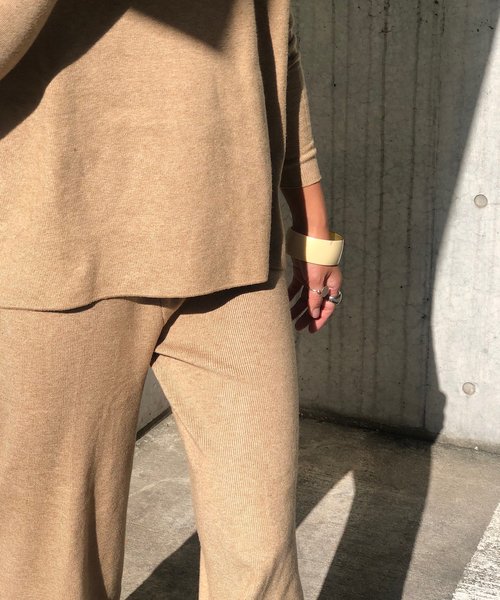 PARKS TOKYO SELECT(パークストウキョウセレクト)の「パンツセットアップニット(ニット/セーター・レディース・ベージュ・FREE)」の2枚目の写真