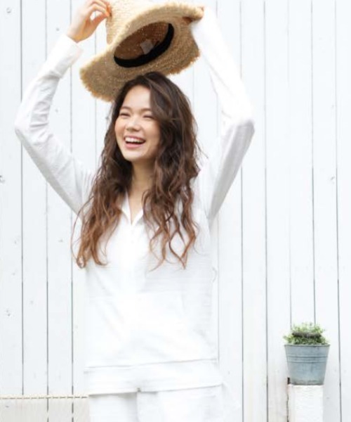 RIKKA FEMME（リッカファーム）の「【ムラサキスポーツ別注】RIKKA  FEMME/リッカファム M183 長袖ラッシュガード（ラッシュガード・レディース・ブラック/ホワイト/チャコールグレー・L/M/S）」の7枚目の写真