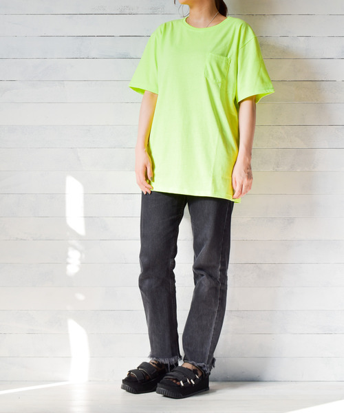 INNOCENT(イノセント)の「無地半袖ポケット付きクルーネックTシャツ(Tシャツ/カットソー・レディース・イエロー系その他/ピンク系その他/カーキ/グレー/ブラック/ホワイト/ピンク/ネイビー・X-LARGE/MEDIUM/LARGE)」の12枚目の写真