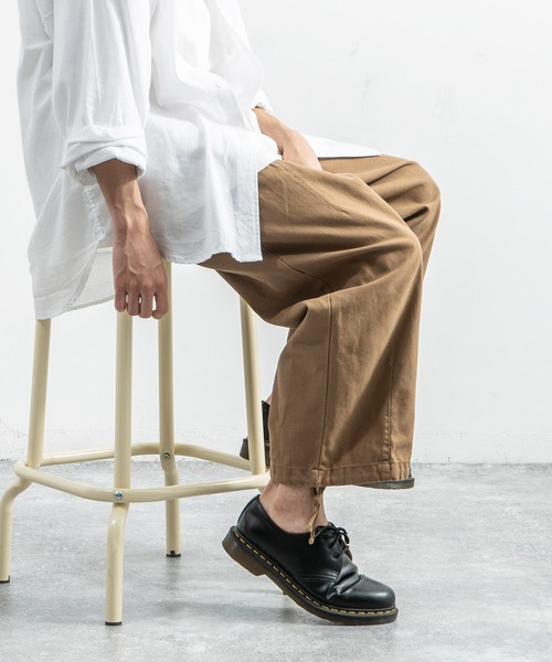 Rocky Monroe（ロッキーモンロー）の「カツラギ裏使い ワイドイージー ミリタリー カーゴパンツ（カーゴパンツ・メンズ・ブラック/ブラウン/カーキ・M/L/LL）」の11枚目の写真