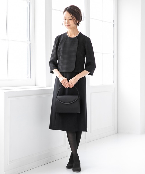 form forma(フォルムフォルマ)の「フリルカラージャケット&フレアワンピース ブラックフォーマルスーツ(スーツセット・レディース・ブラック・11号/9号/13号/15号)」の20枚目の写真