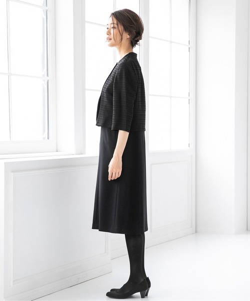 form forma(フォルムフォルマ)の「フリルカラージャケット&フレアワンピース ブラックフォーマルスーツ(スーツセット・レディース・ブラック・11号/9号/13号/15号)」の12枚目の写真