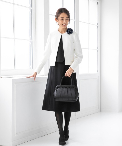 form forma(フォルムフォルマ)の「フリルカラージャケット&フレアワンピース ブラックフォーマルスーツ(スーツセット・レディース・ブラック・11号/9号/13号/15号)」の21枚目の写真