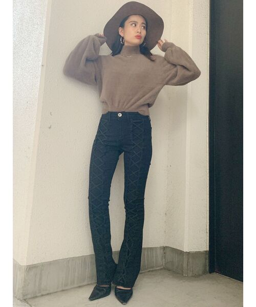 GYDA（ジェイダ）の「センターレースアップフレアパンツ（その他パンツ・レディース・ブラック/グレー・SMALL/MEDIUM/X-SMALL）」の7枚目の写真