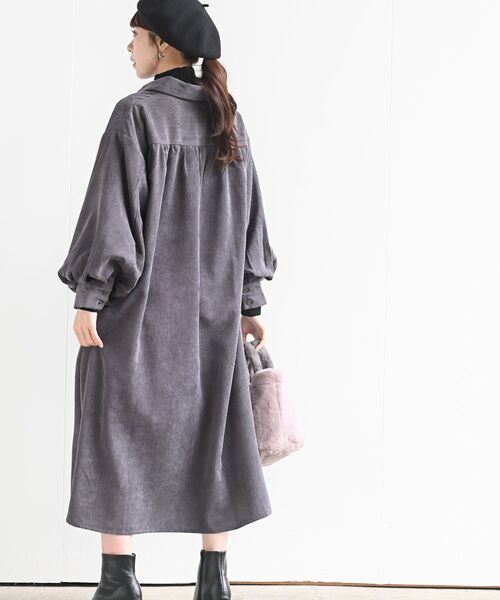 rps（アールピーエス）の「ＥＮコールバルーン袖シャツワンピース（シャツワンピース・レディース・ブラック/グレイッシュベージュ/アイボリー/ラベンダー/チャコールグレー・M/フリー）」の22枚目の写真