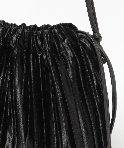 GLOBAL WORK（グローバルワーク）の「アソートシャイニー巾着/921827（ショルダーバッグ・レディース・アイボリー/ホワイト系その他/ブラック/ブルー・ONE SIZE）」の15枚目の写真