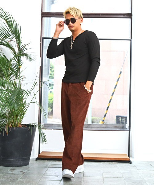 LUXSTYLE（ラグスタイル）の「スラブキーネック長袖Tシャツ（Tシャツ/カットソー・メンズ・ホワイト/ブラック/ネイビー/グレー/カーキ/ピンク・L/XL/M）」の10枚目の写真