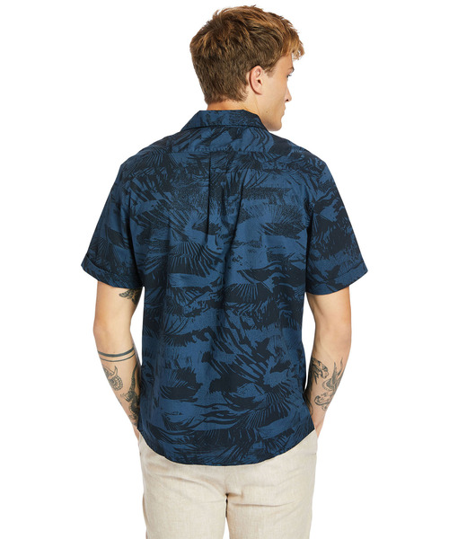 Timberland（ティンバーランド）の「メンズ 半袖 オールオーバー プリント リゾート シャツ（シャツ/ブラウス・メンズ・ネイビー/ブルー・SMALL/MEDIUM/LARGE/X-LARGE/XX-LARGE）」の9枚目の写真