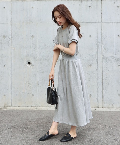 BLUEEAST（ブルーイースト）の「パフスリーブ半袖スウェットワンピース（ワンピース・レディース・ブラック/グレー/ピンク/ブルー/カーキ/ネイビー・MEDIUM）」の19枚目の写真