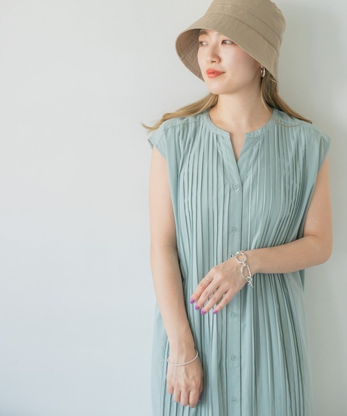 ITEMS URBANRESEARCH(アイテムズ アーバンリサーチ)の「プリーツワンピース(ワンピース・レディース・チャコールグレー/ベージュ/ブルー・FREE)」の5枚目の写真