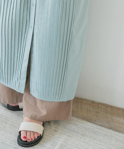 ITEMS URBANRESEARCH(アイテムズ アーバンリサーチ)の「プリーツワンピース(ワンピース・レディース・チャコールグレー/ベージュ/ブルー・FREE)」の6枚目の写真