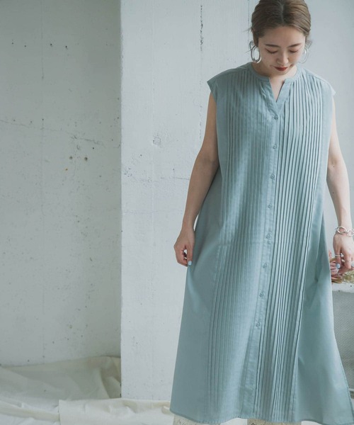 ITEMS URBANRESEARCH(アイテムズ アーバンリサーチ)の「プリーツワンピース(ワンピース・レディース・チャコールグレー/ベージュ/ブルー・FREE)」の12枚目の写真