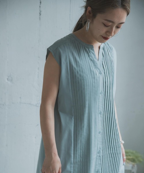 ITEMS URBANRESEARCH(アイテムズ アーバンリサーチ)の「プリーツワンピース(ワンピース・レディース・チャコールグレー/ベージュ/ブルー・FREE)」の16枚目の写真