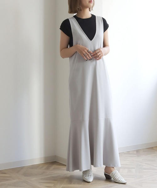 HER CLOSET（ハークローゼット）の「【cheriella】深Vネックカットソーマーメイドワンピース（ワンピース・レディース・ライトグレー/ブラック・M）」の20枚目の写真