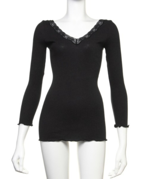 Chut！ INTIMATES（シュットインティメイツ）の「【綿70％ シルク30％】コットンシルク Vネック インナー (C165)（その他アンダーウェア/インナー・レディース・ライトベージュ/ピンクベージュ/モーブ系/カーキ/ダークブラウン/ブラック/チャコールグレー/ライトグレー/ライトブルーグレー/パープル・M/L）」の2枚目の写真