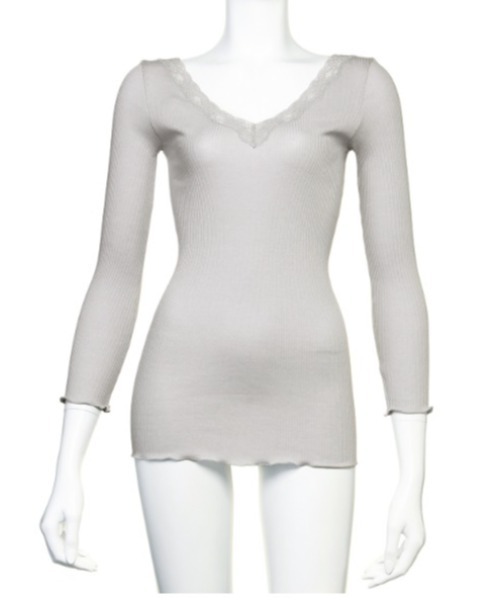 Chut！ INTIMATES（シュットインティメイツ）の「【綿70％ シルク30％】コットンシルク Vネック インナー (C165)（その他アンダーウェア/インナー・レディース・ライトベージュ/ピンクベージュ/モーブ系/カーキ/ダークブラウン/ブラック/チャコールグレー/ライトグレー/ライトブルーグレー/パープル・M/L）」の13枚目の写真