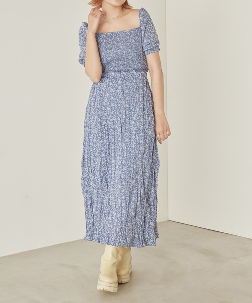 mikke（ミッケ）の「小花柄しわ加工ロングマーメードスカート（スカート・レディース・ブラック/ブルー・FREE）」の14枚目の写真