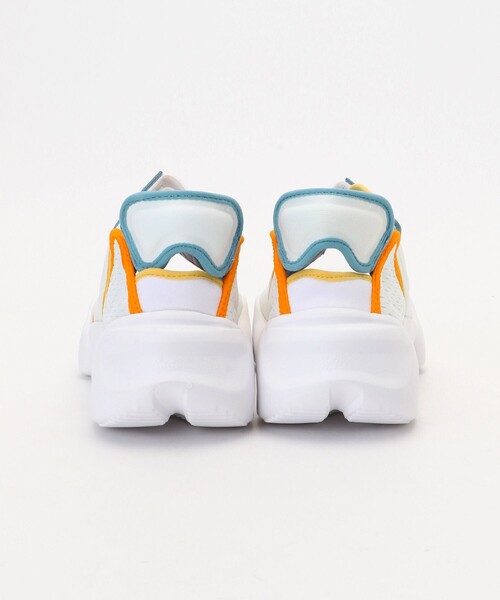 NIKE(ナイキ)の「NIKE/ナイキ Aqua Rift/アクアリフト(スニーカー・レディース・ベージュ/ホワイト・25.0cm/24.0cm/23.0cm)」の6枚目の写真