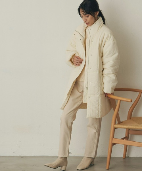 Auntie Rosa Holiday（アンティローザホリデー）の「中綿スタンドカラーコート（撥水加工 / ウォッシャブル）（その他アウター・レディース・ホワイト/ブラック/グレイッシュベージュ・FREE）」の4枚目の写真