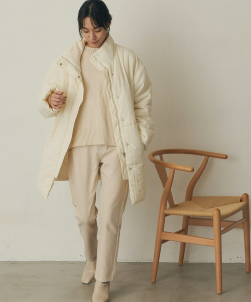 Auntie Rosa Holiday（アンティローザホリデー）の「中綿スタンドカラーコート（撥水加工 / ウォッシャブル）（その他アウター・レディース・ホワイト/ブラック/グレイッシュベージュ・FREE）」の5枚目の写真