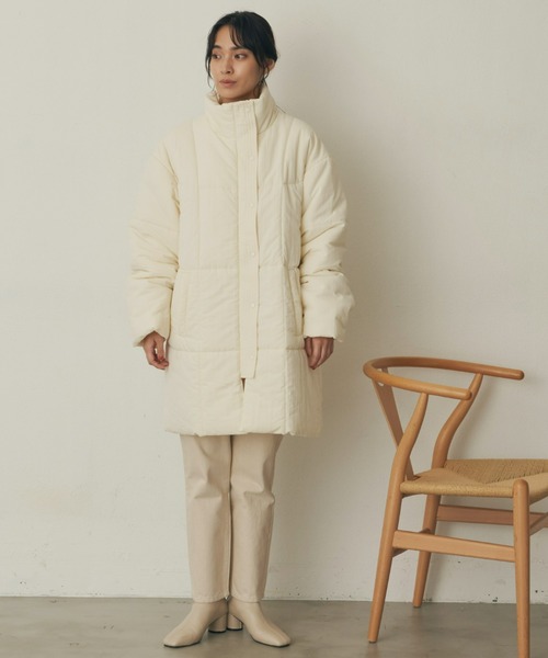 Auntie Rosa Holiday（アンティローザホリデー）の「中綿スタンドカラーコート（撥水加工 / ウォッシャブル）（その他アウター・レディース・ホワイト/ブラック/グレイッシュベージュ・FREE）」の9枚目の写真