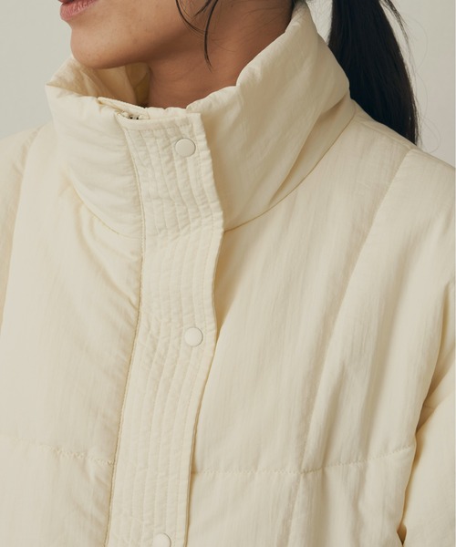 Auntie Rosa Holiday（アンティローザホリデー）の「中綿スタンドカラーコート（撥水加工 / ウォッシャブル）（その他アウター・レディース・ホワイト/ブラック/グレイッシュベージュ・FREE）」の14枚目の写真