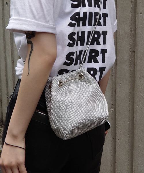 MANGROVE（マングローブ）の「メタルチェーンショルダーバック（ショルダーバッグ・レディース・ブラック/ゴールド/シルバー・FREE）」の3枚目の写真