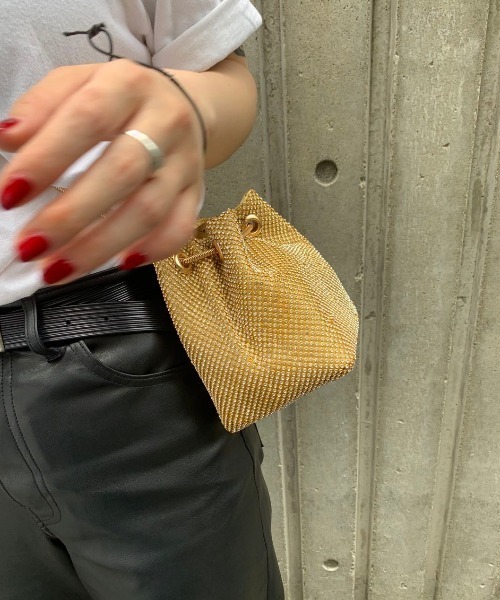 MANGROVE（マングローブ）の「メタルチェーンショルダーバック（ショルダーバッグ・レディース・ブラック/ゴールド/シルバー・FREE）」の2枚目の写真