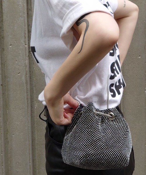 MANGROVE（マングローブ）の「メタルチェーンショルダーバック（ショルダーバッグ・レディース・ブラック/ゴールド/シルバー・FREE）」の14枚目の写真