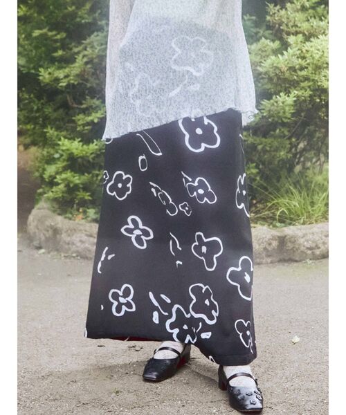 merry jenny（メリージェニー）の「【セットアップ】drawing gardenツイルスカート（スカート・レディース・ブラック/オフホワイト・FREE）」の3枚目の写真