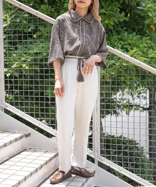 kutir（クティール）の「丸襟ピコレース柄ブラウス（シャツ/ブラウス・レディース・チャコールグレー/ダークブラウン/ネイビー・FREE）」の6枚目の写真