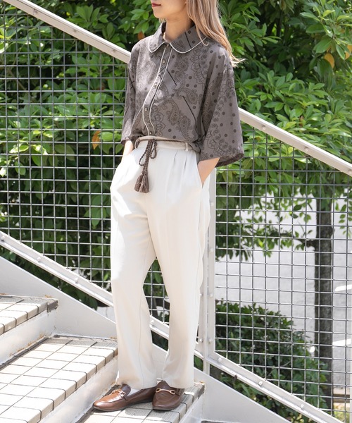 kutir（クティール）の「丸襟ピコレース柄ブラウス（シャツ/ブラウス・レディース・チャコールグレー/ダークブラウン/ネイビー・FREE）」の7枚目の写真