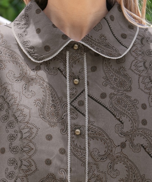 kutir（クティール）の「丸襟ピコレース柄ブラウス（シャツ/ブラウス・レディース・チャコールグレー/ダークブラウン/ネイビー・FREE）」の9枚目の写真
