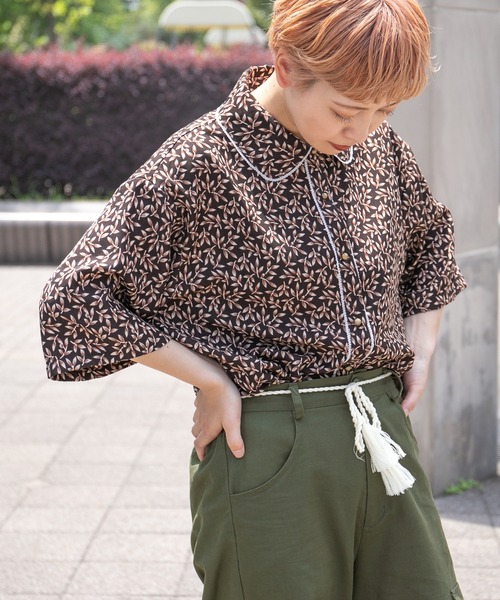 kutir（クティール）の「丸襟ピコレース柄ブラウス（シャツ/ブラウス・レディース・チャコールグレー/ダークブラウン/ネイビー・FREE）」の10枚目の写真