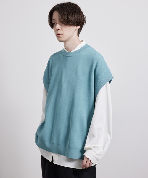 JUNRED(ジュンレッド)の「サイドボタンルーズベスト(ベスト・メンズ・ブラック/ライトグリーン/ベージュ系その他・M/L)」の1枚目の写真