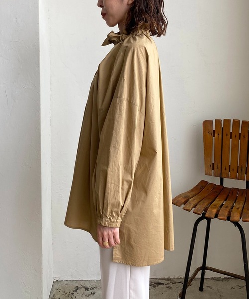 CAPRICIEUX LE'MAGE(カプリシューレマージュ)の「フリルスタンドカラーシャツ(シャツ/ブラウス・レディース・ホワイト/チャコールグレー/ベージュ・FREE)」の5枚目の写真