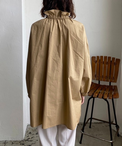 CAPRICIEUX LE'MAGE(カプリシューレマージュ)の「フリルスタンドカラーシャツ(シャツ/ブラウス・レディース・ホワイト/チャコールグレー/ベージュ・FREE)」の6枚目の写真