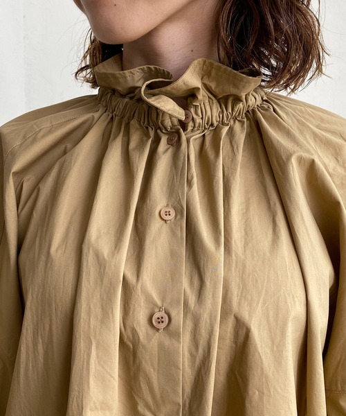 CAPRICIEUX LE'MAGE(カプリシューレマージュ)の「フリルスタンドカラーシャツ(シャツ/ブラウス・レディース・ホワイト/チャコールグレー/ベージュ・FREE)」の8枚目の写真