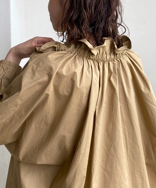 CAPRICIEUX LE'MAGE(カプリシューレマージュ)の「フリルスタンドカラーシャツ(シャツ/ブラウス・レディース・ホワイト/チャコールグレー/ベージュ・FREE)」の16枚目の写真