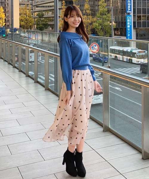 31 Sons de mode（トランテアン　ソン　ドゥ　モード）の「オフショル風リボンニット（ニット/セーター・レディース・ブラック/オフホワイト/ローズ/サックスブルー・36）」の6枚目の写真