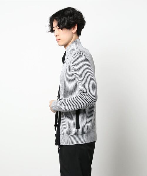 HIDEAWAYS NICOLE（ハイダウェイニコル）の「スタンドリブニットブルゾン（カーディガン/ボレロ・メンズ・ホワイト×ブラック/ホワイト×グレー/ブラック×ホワイト/レッド系その他・MEDIUM/LARGE/X-LARGE）」の5枚目の写真