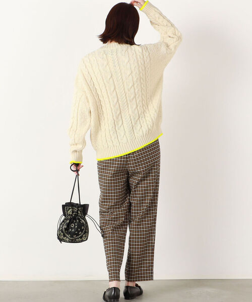 Oldderby Knitwear（オールダービーニットウェア）の「【OLDDERBY KNITWEAR/オールドダービーニットウエア】別注アランケーブル配色プルオーバーニット（ニット/セーター・レディース・オフホワイト/グレー系その他7/ブルー系その他7・M）」の13枚目の写真