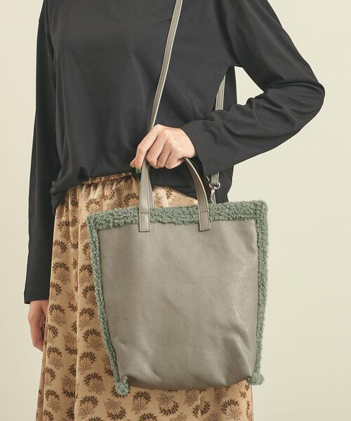 BEAUTY&YOUTH UNITED ARROWS(ビューティーアンドユースユナイテッドアローズ)の「BY フェイクレザー×ボア リバーシブルトートバッグ -4WAY- ∴ ◆(トートバッグ・レディース・ブラック/オフホワイト/ライム・FREE)」の17枚目の写真