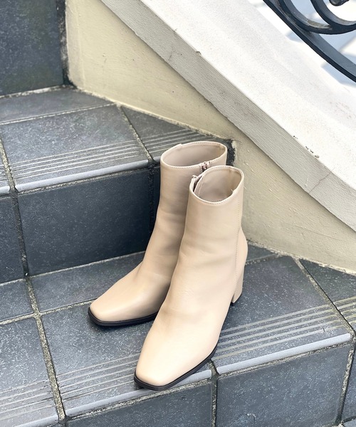 RIVE DROITE（リヴドロワ）の「シンプルなデザインが魅力　スクエアショートブーツ（ブーツ・レディース・ブラック/ベージュ・S/M/L）」の22枚目の写真