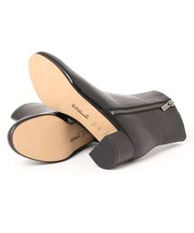 agnes b.サイドジップブーツ 本革 agnes b.（アニエスベー）の「サイドジップショートブーツ（ブーツ