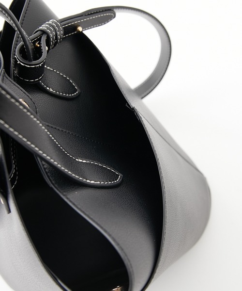 COLONY 2139（コロニートゥーワンスリーナイン）の「2WAYリボントートバッグ/ショルダーバッグ（トートバッグ・レディース・ブラウン/モカ/ブラック・FREE）」の5枚目の写真