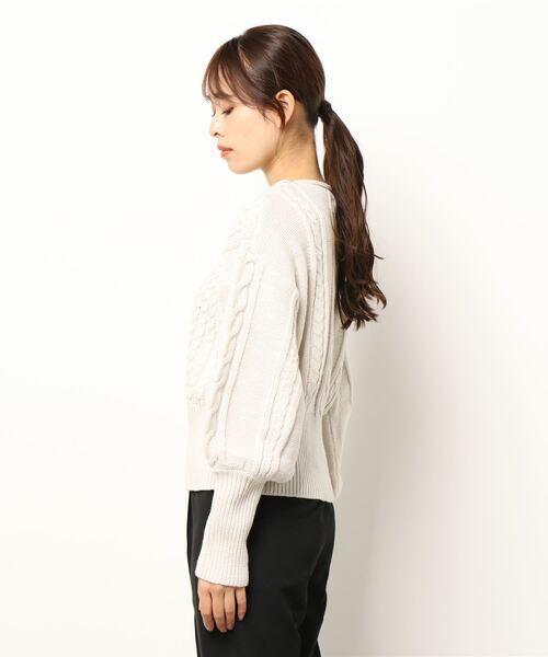 prose verse(プロズヴェール)の「ボリューム袖ケーブル編みニット(ニット/セーター・レディース・ライム/ブラック/バイオレット/オフホワイト・FREE)」の6枚目の写真