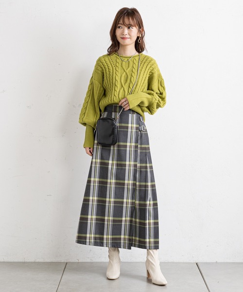 prose verse(プロズヴェール)の「ボリューム袖ケーブル編みニット(ニット/セーター・レディース・ライム/ブラック/バイオレット/オフホワイト・FREE)」の7枚目の写真