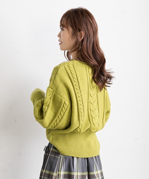 prose verse(プロズヴェール)の「ボリューム袖ケーブル編みニット(ニット/セーター・レディース・ライム/ブラック/バイオレット/オフホワイト・FREE)」の13枚目の写真