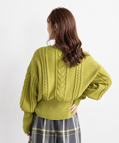 prose verse(プロズヴェール)の「ボリューム袖ケーブル編みニット(ニット/セーター・レディース・ライム/ブラック/バイオレット/オフホワイト・FREE)」の14枚目の写真